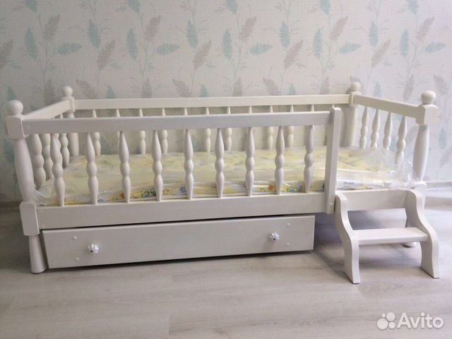 Детская кровать из массива сосны 