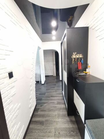 3-к. квартира, 64 м², 1/10 эт.