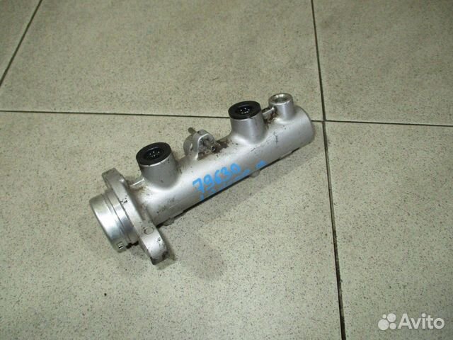 Цилиндр тормозной главный Mitsubishi Lancer 9