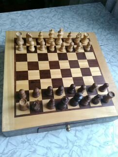 Шахматы подарочные с инкрустацией
