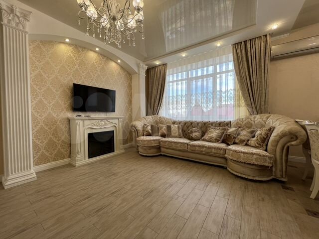 3-к. квартира, 100 м², 3/9 эт.