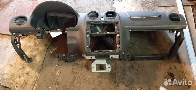 Приборная панель w