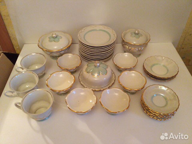 Чайный и кофейный фарфоровый сервиз.Прокопьевский