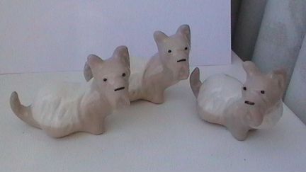 Фарфоровые статуэтки собачки лфз СССР