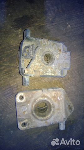 BMW E39 замок на капот правый