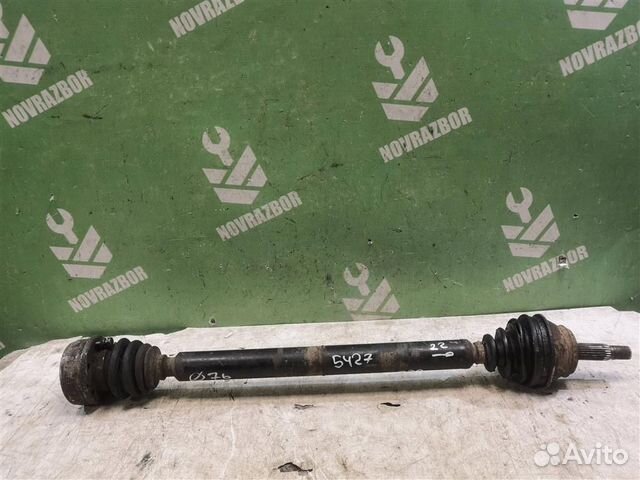 Полуось передняя правая Фольксваген Гольф 3 Венто