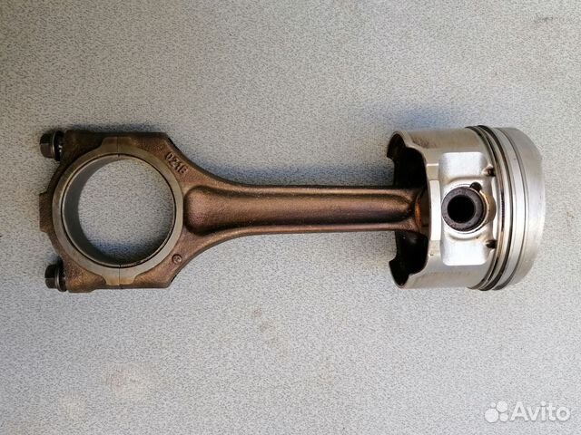Шатун с поршнем 2.8 VR6 AAA для VW Passat (B4)