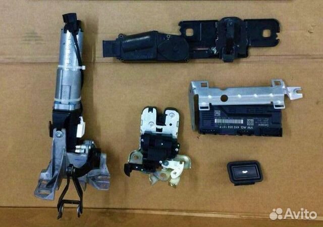 Комплект доводчик багажника дожим Audi A8 D4 4H