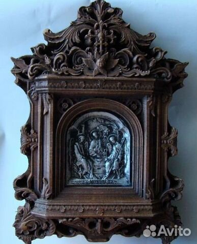 Икона в киоте