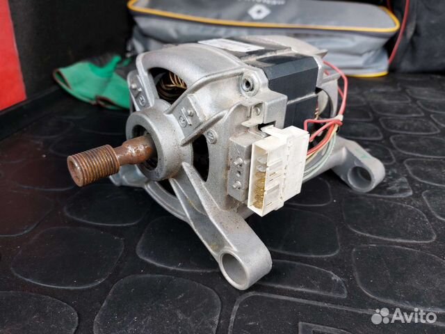 Электродвигатель от стиральной машины