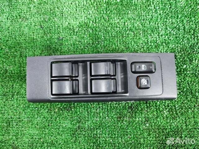 Блок управления стеклоподъемниками Toyota Corolla