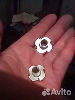 Мебельная Забивная гайка на 8 и 10 мм новая