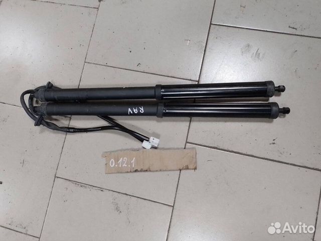 Амортизатор крышки багажника Toyota Rav4 50