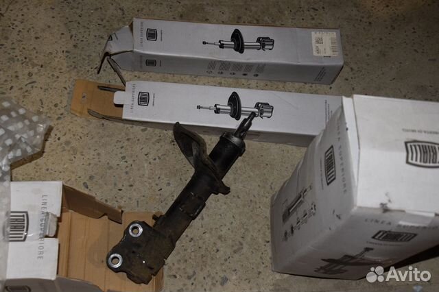 Старые стойки от Mitsubishi Lancer 10