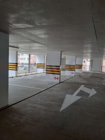 Машиноместо, 14 м²