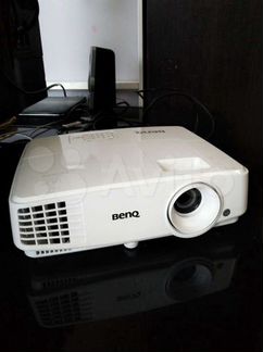 Аренда проектор + экран 2x2 м