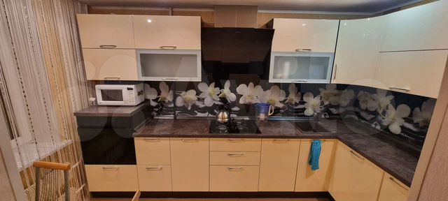 3-к. квартира, 65 м², 8/9 эт.