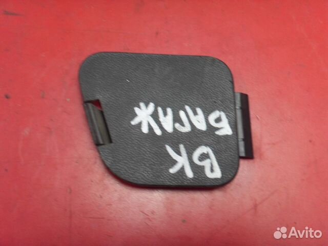 Заглушка крышки багажника BP4K68962 Mazda 3 (BK)