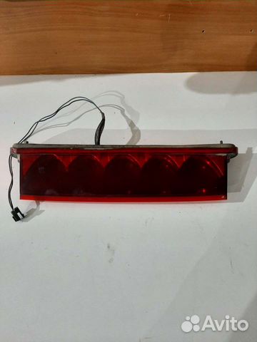 Фонарь крышки багажника, стопсигнал Saturn SL