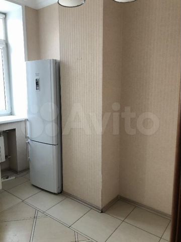 4-к. квартира, 100 м², 3/5 эт.