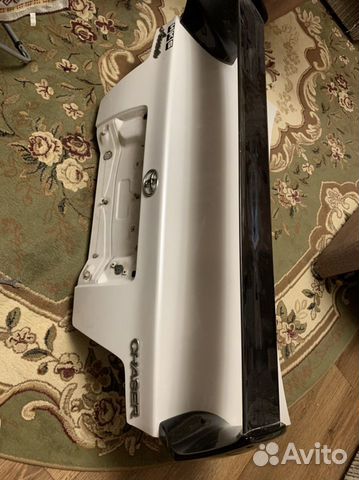 Крышка багажника под спойлер trd chaser 100