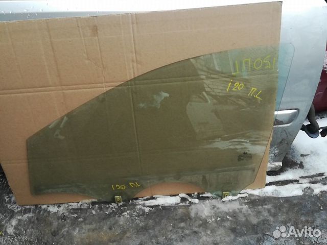 Хендай i20 стекло переднее