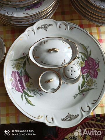 Столовый сервиз новый 'Ирис' позолота СССР