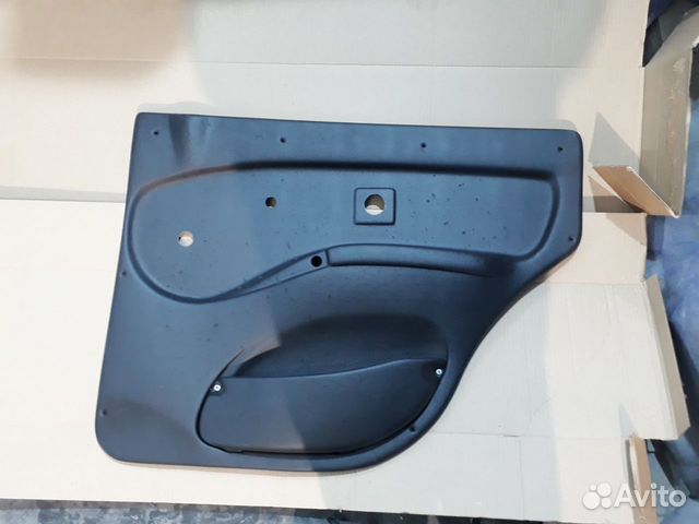 Карта обшивка задней правой двери Лада нива 2131