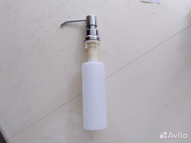 Дозатор для моющего средства врезной