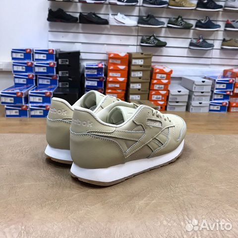 Кроссовки Reebok Classic женские бежевые