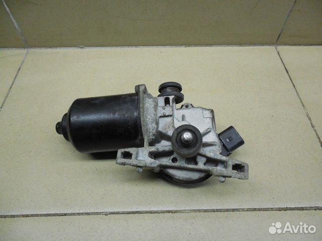 Моторчик стеклоочистителя передний RIO 2005-2011