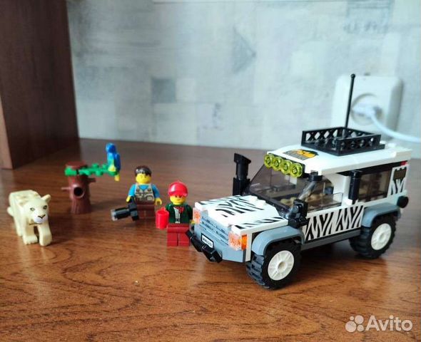 Конструктор lego City 60267 Внедорожник для сафари