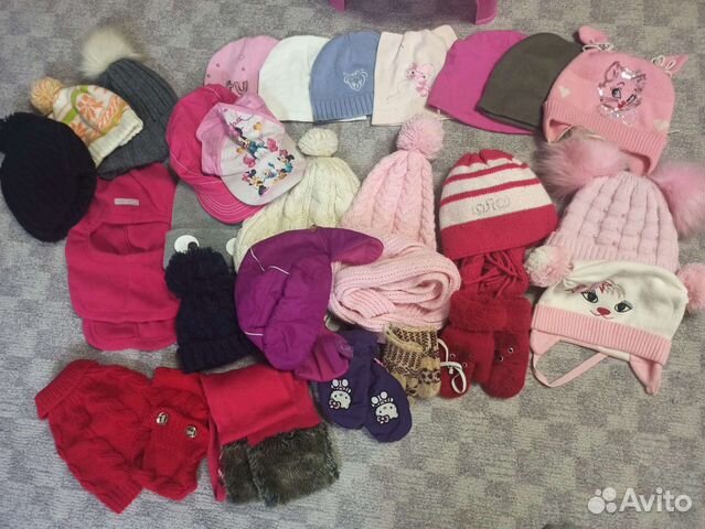 Шапки,шлем,снуд,шарф, варежки