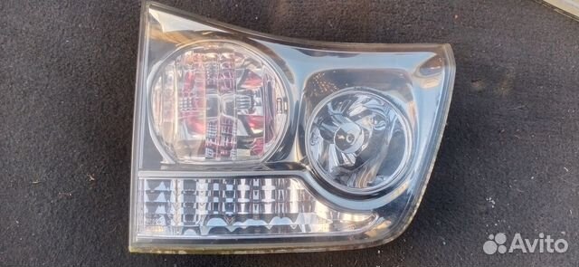 Фонарь крышки багажника левый Lexus RX400h