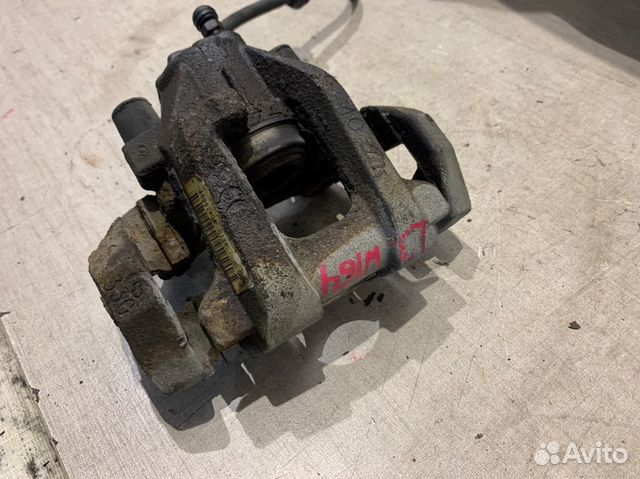 Суппорт тормозной задний левый Mercedes Ml350 W164