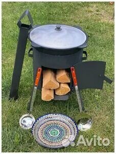 Казан чугунный с печкой