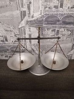 Старинные настольные весы