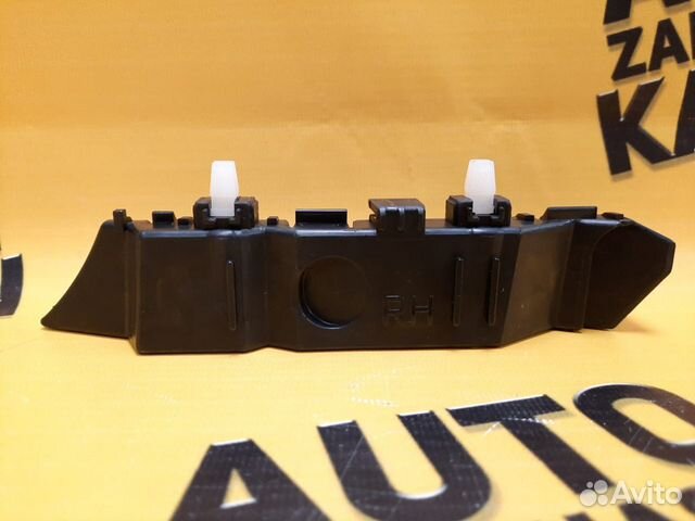 Кронштейн пер.бампера правый Rio 3 2011-2017