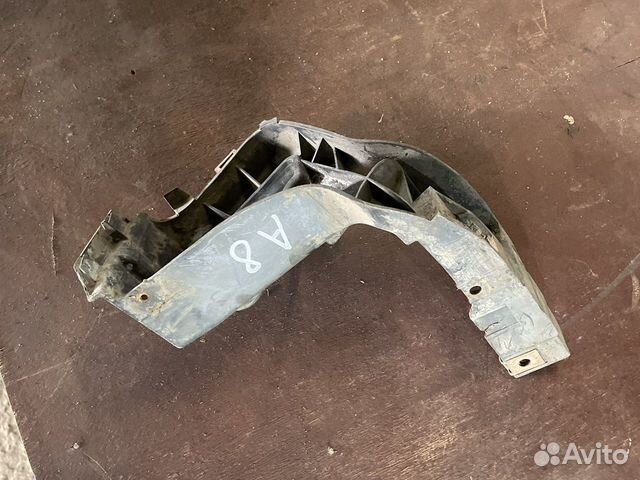 Крепление порога Audi A8 заднее левый и правое