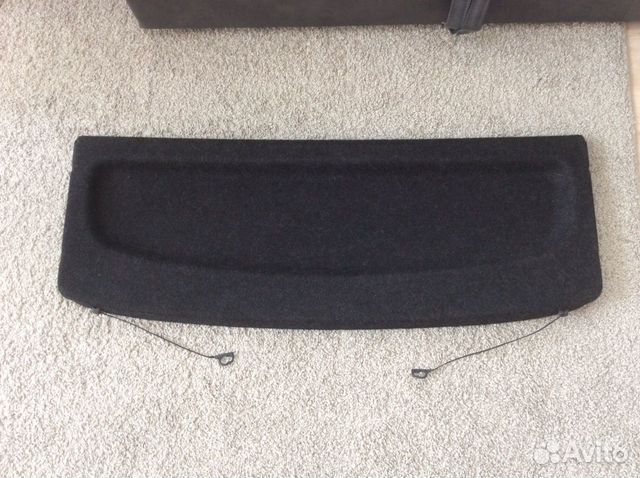 Задняя полка на авто