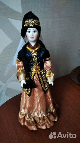 Кукла в национальном костюме