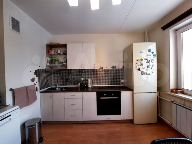 2-к. квартира, 51 м², 4/10 эт.