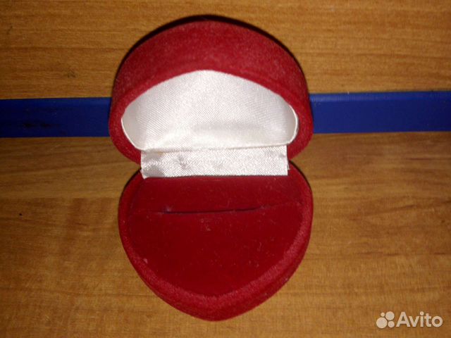 Коробка для сережек и кольца