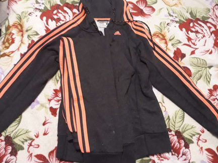 Спортивный костюм