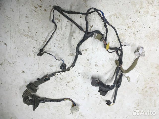 Электропроводка двери передней Mitsubishi Pajero 3