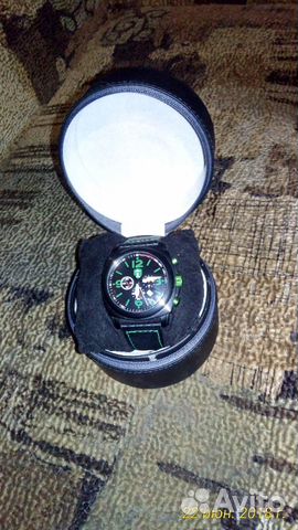 Часы для фанатов футбола