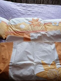 Бортики в кроватку и комплект белья