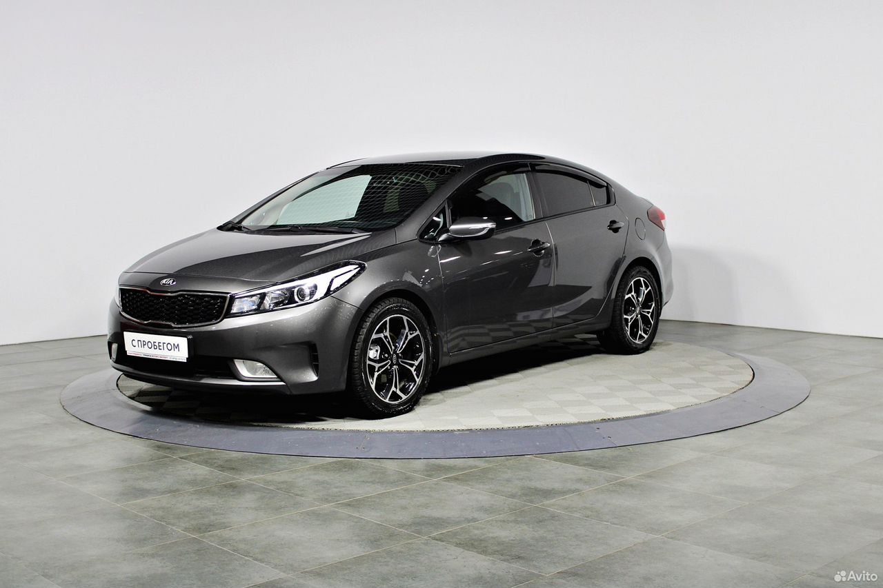 Черная Kia Cerato 2016