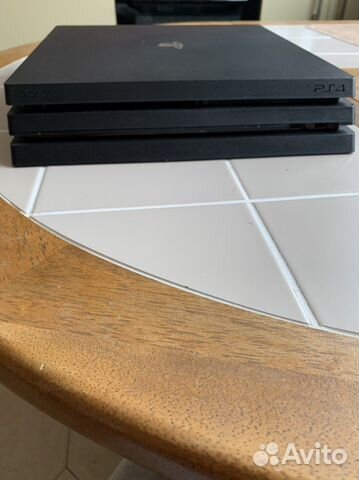Приставка Sony PS4 pro 1 tb