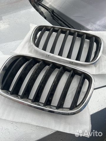 Решетка радиатора(ноздри) bmw x5 e70